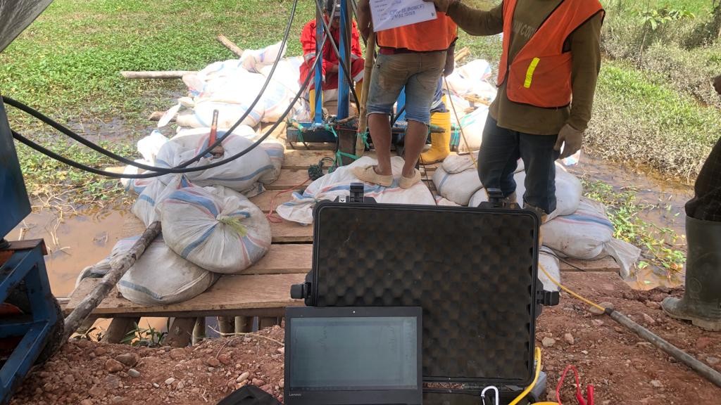 Jasa uji CPTu menggunakan Piezocone Geomil