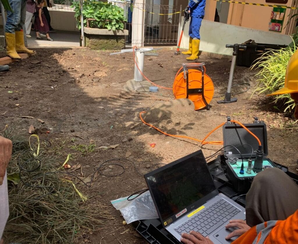 Jasa Survey Downhole Seismic Test