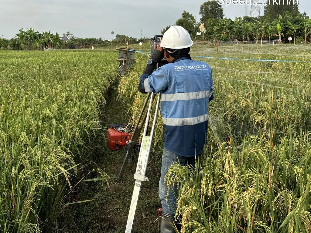 about geochem survey 01